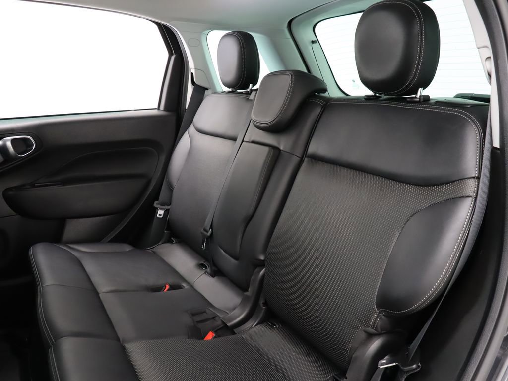 Used 2019 FIAT 500L Trekking FWD image 31