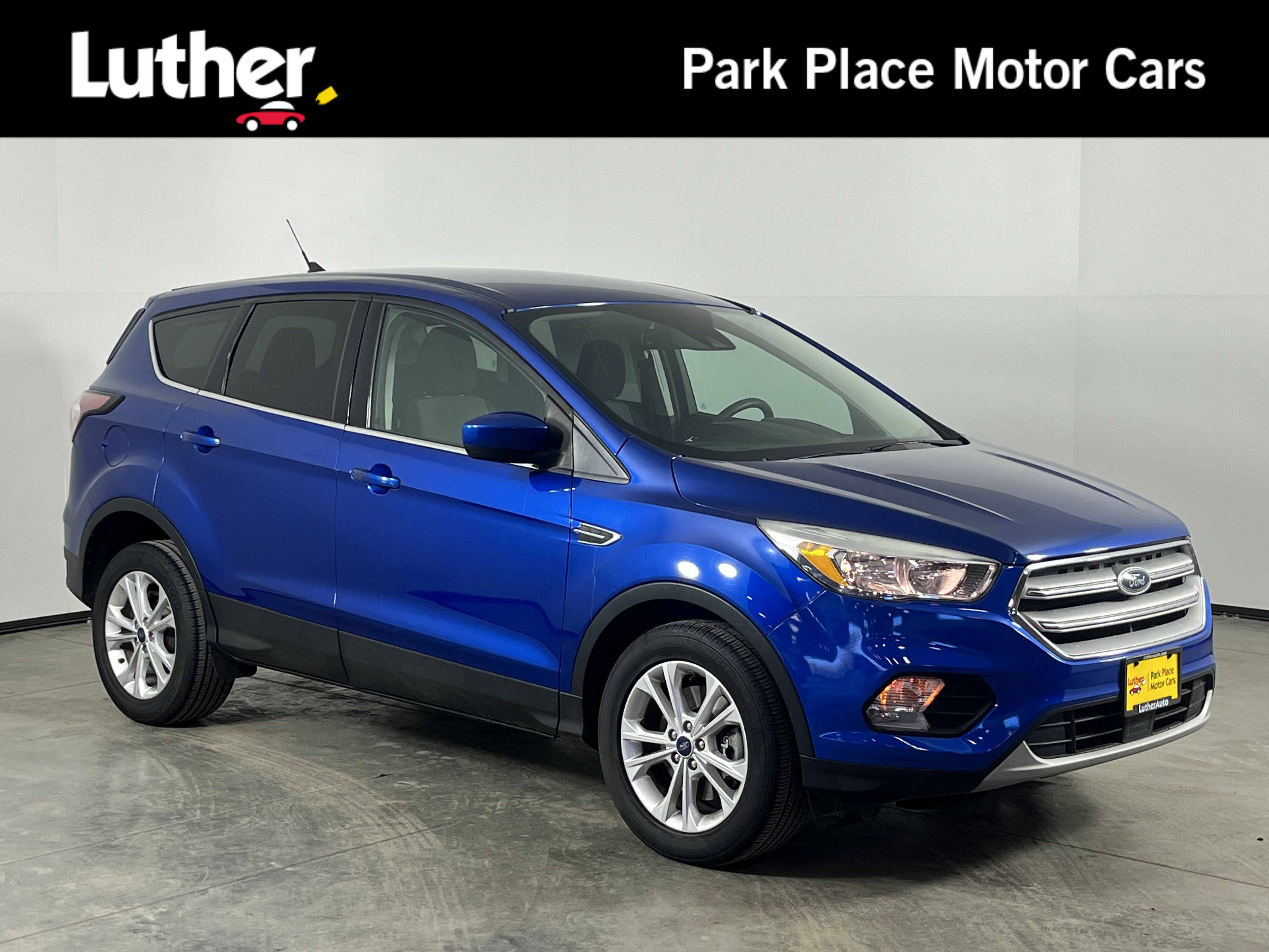 Used 2019 Ford Escape SE image 1