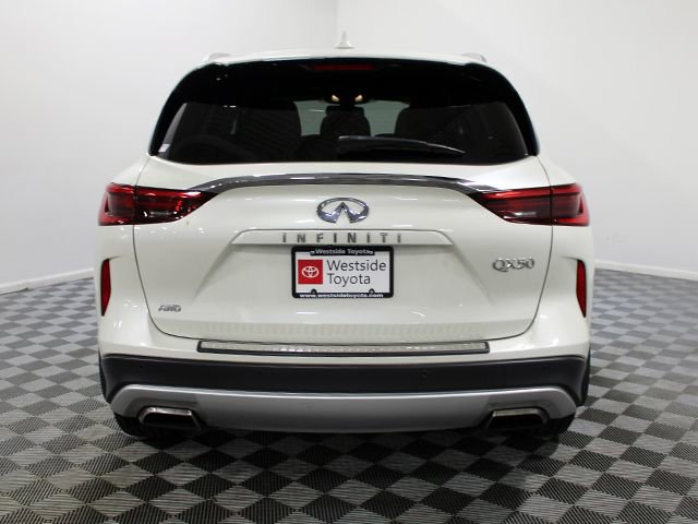 Used 2019 INFINITI QX50 Essential w/ Sensory Package AWD/4WD image 5
