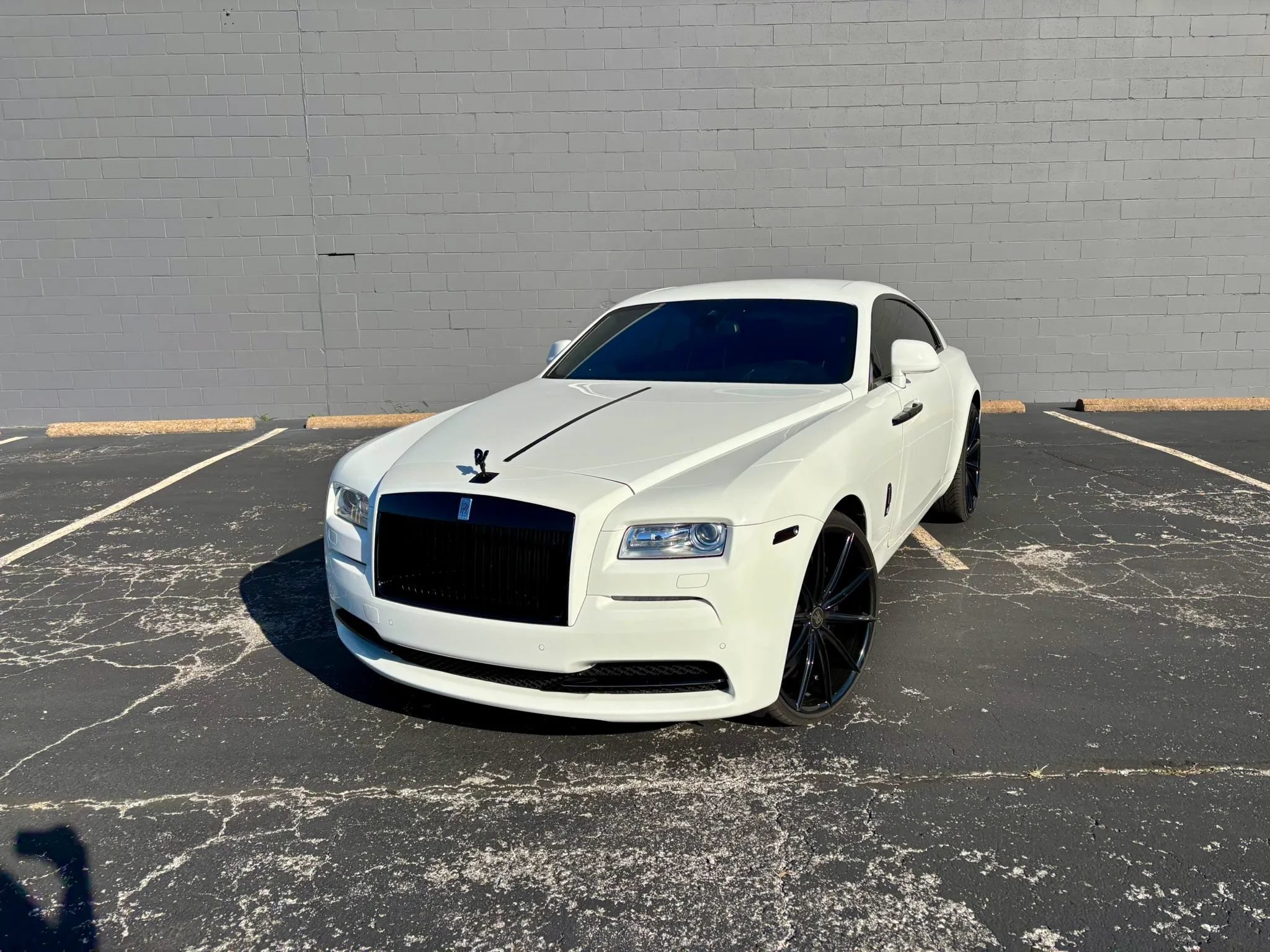 Used 2016 Rolls-Royce Wraith RWD image 27