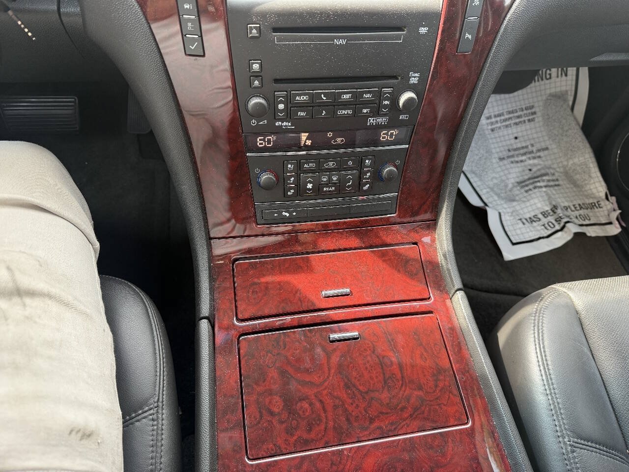 Used 2010 Cadillac Escalade 2WD image 14