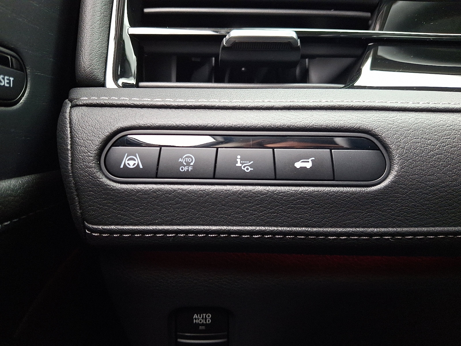 Certified 2025 INFINITI QX80 Sensory image 25