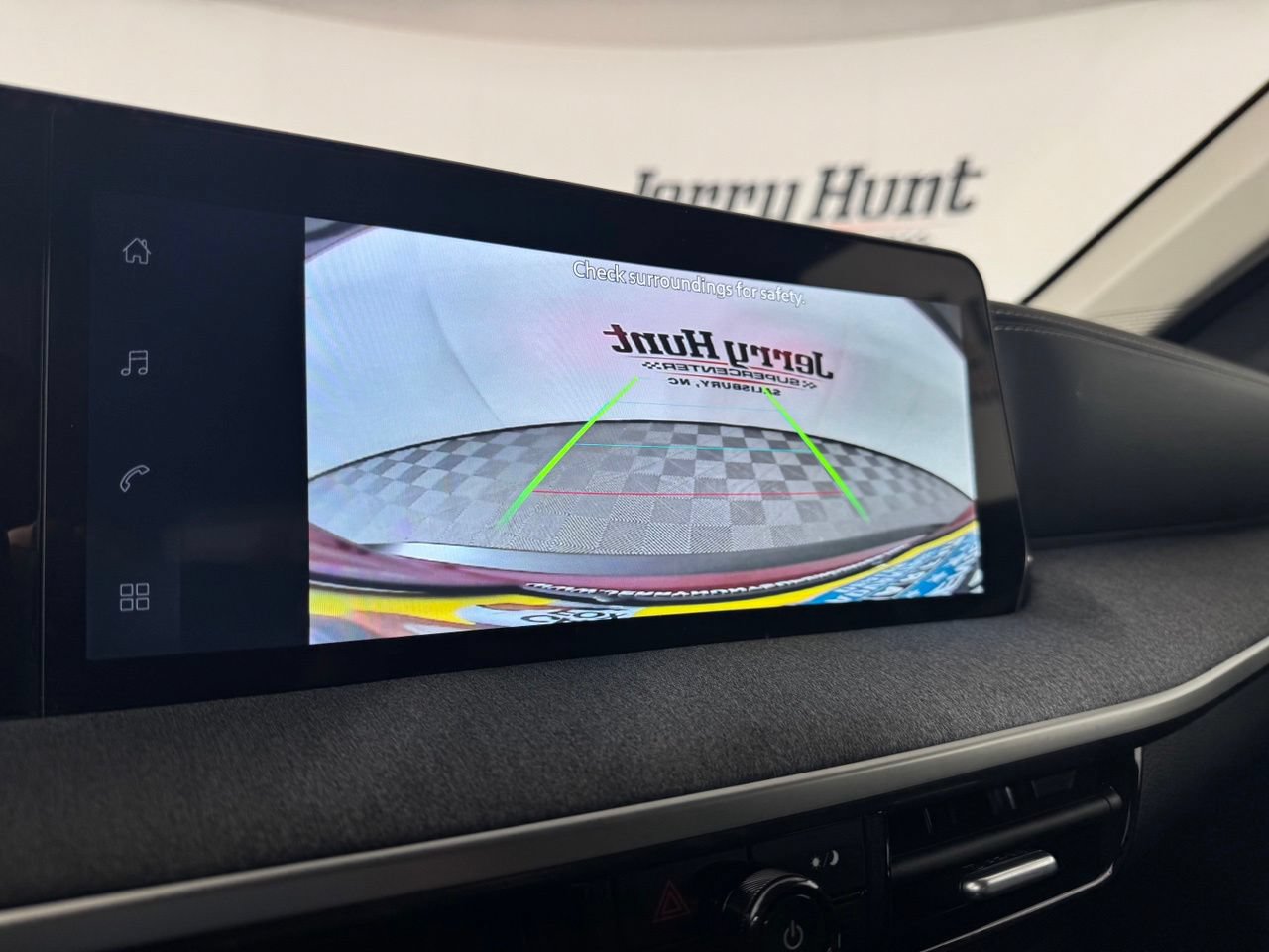 Used 2026 Nissan Kicks SV FWD image 3