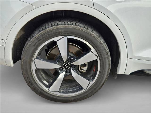 Used 2023 Audi Q5 2.0T Prestige w/ Prestige Package image 25