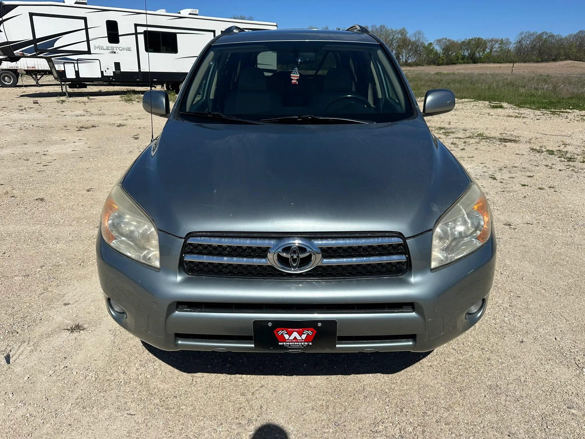 Used 2006 Toyota RAV4 Limited AWD/4WD image 3