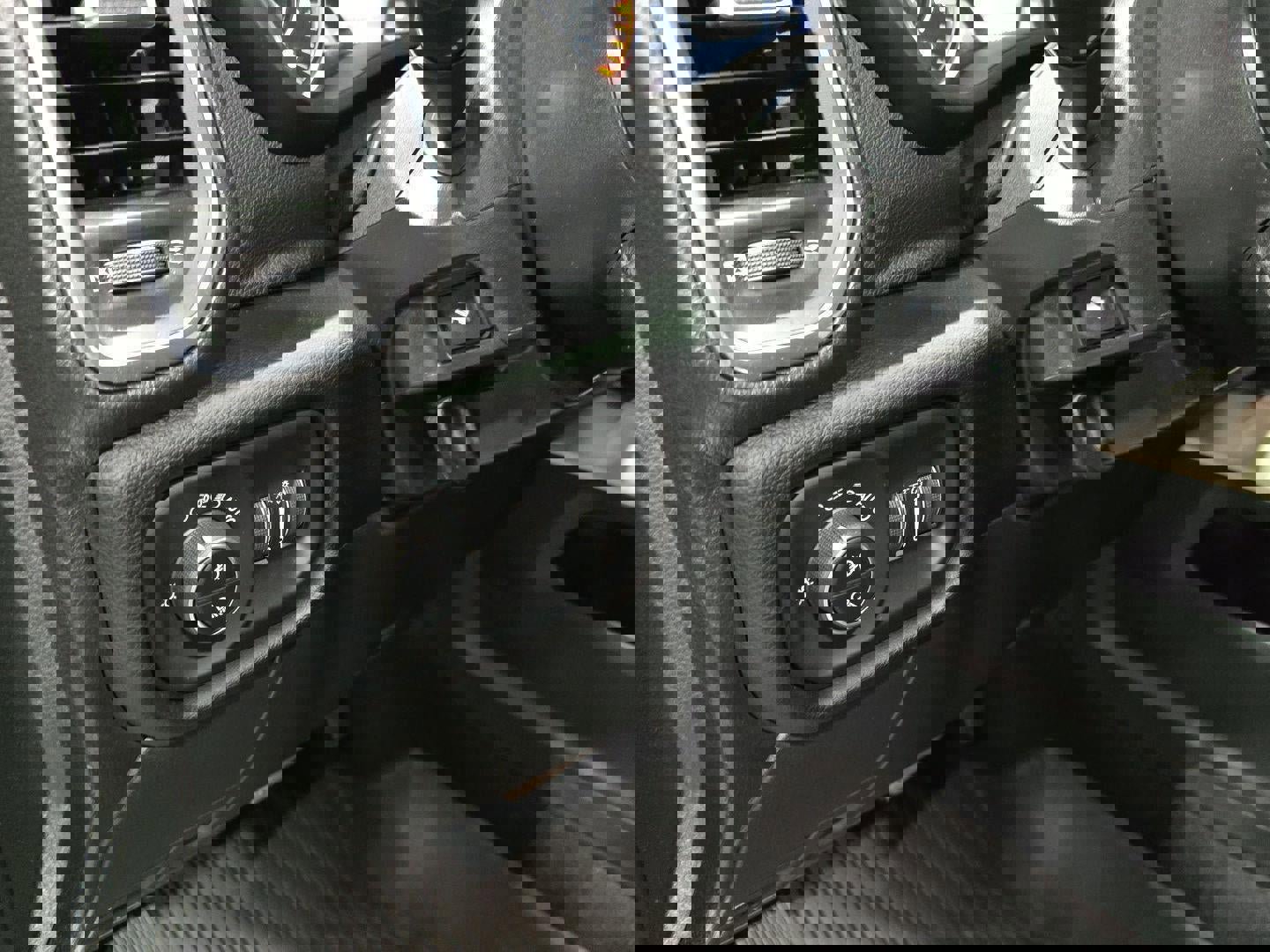 Used 2024 RAM 3500 Laramie image 9