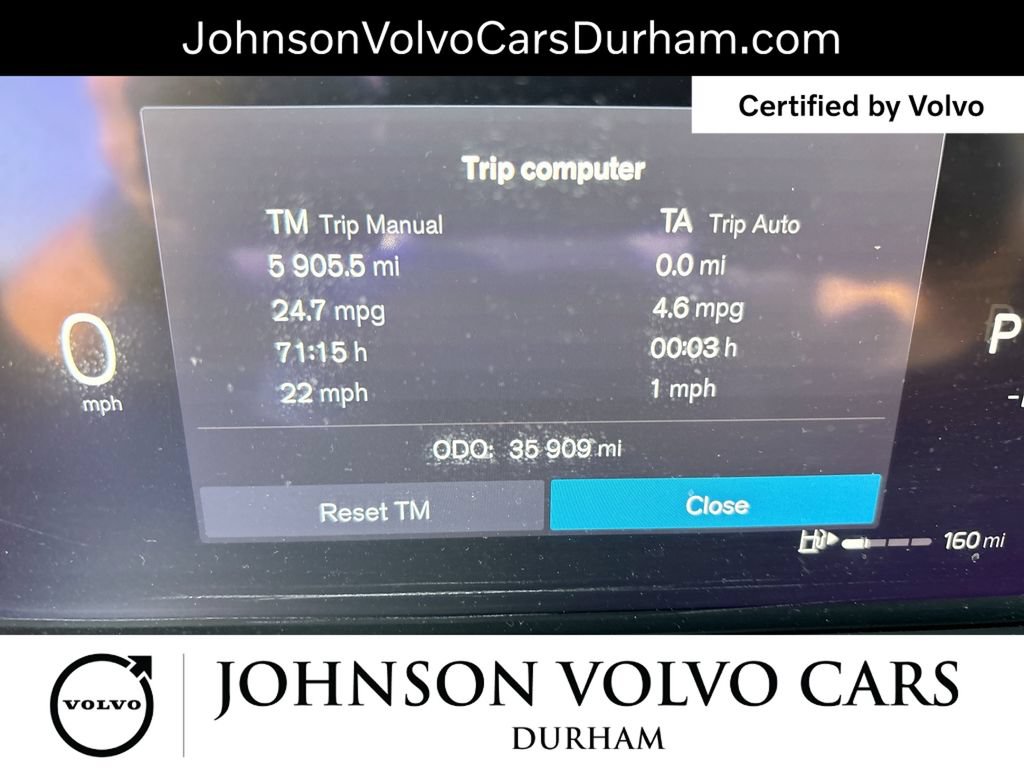Certified 2024 Volvo XC60 B5 Ultimate AWD/4WD image 11