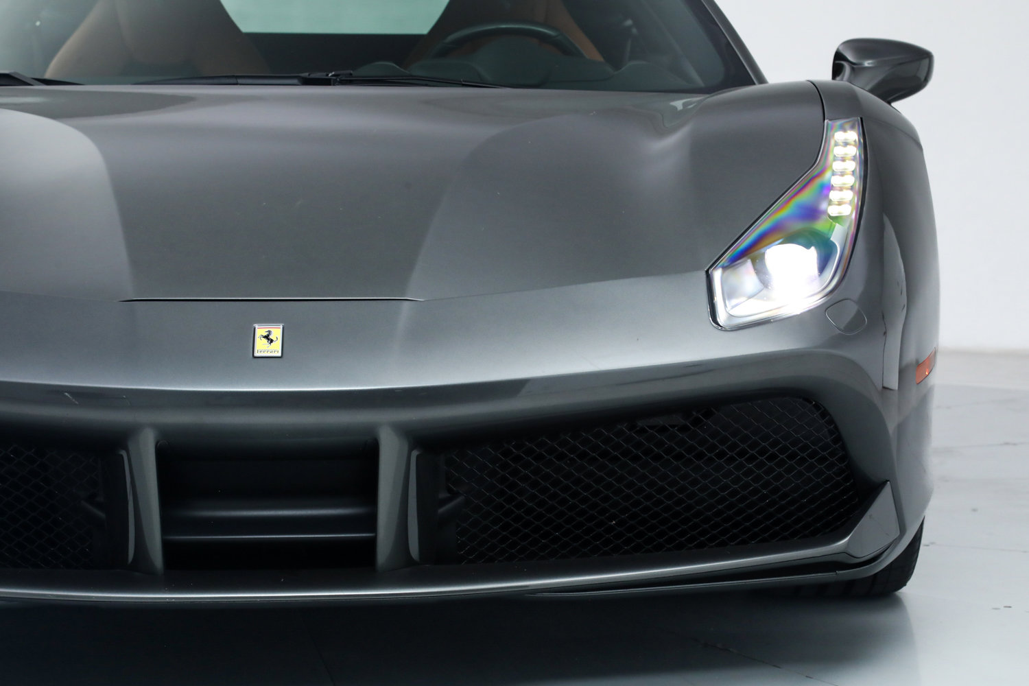 Used 2017 Ferrari 488 GTB image 13