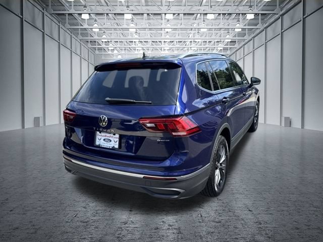 Used 2022 Volkswagen Tiguan SE AWD/4WD image 7