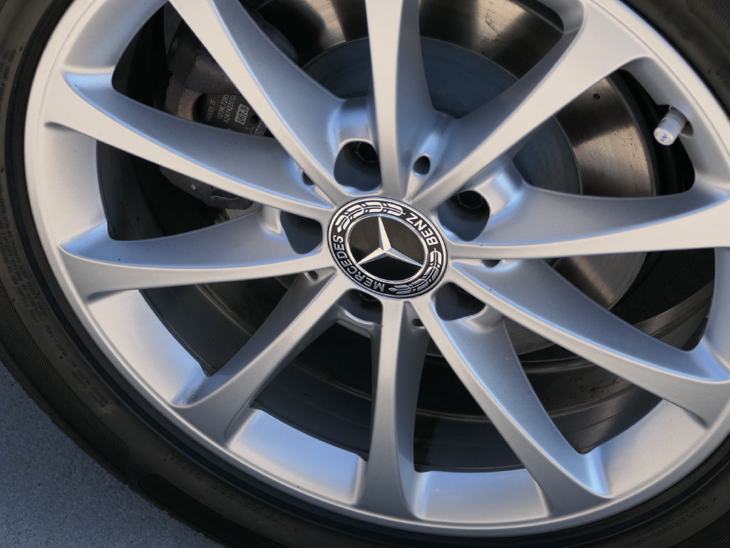 Used 2019 Mercedes-Benz A 220 w/ Premium Package image 9