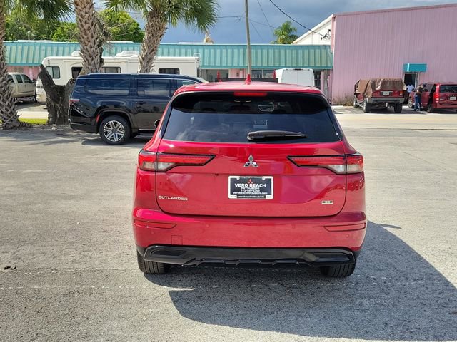 Used 2024 Mitsubishi Outlander SE FWD image 5