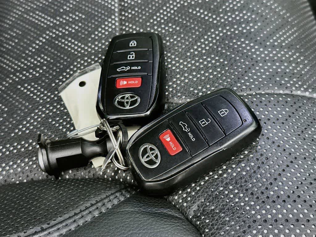 Used 2024 Toyota Tundra SR5 w/ SR5 Premium Package AWD/4WD image 21