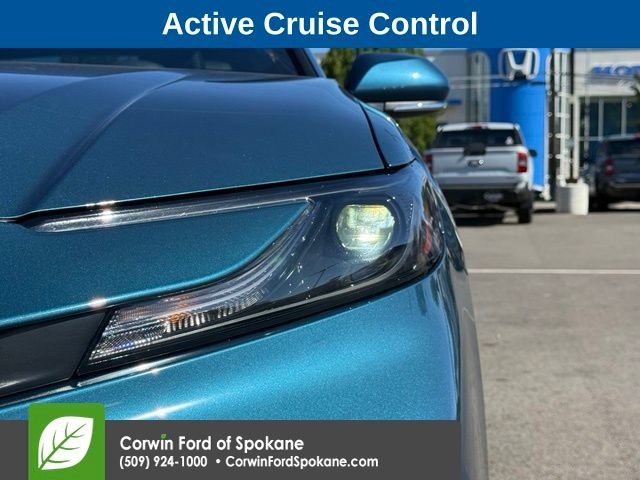 Used 2025 Toyota Camry SE w/ Multimedia Upgrade Package AWD/4WD image 8