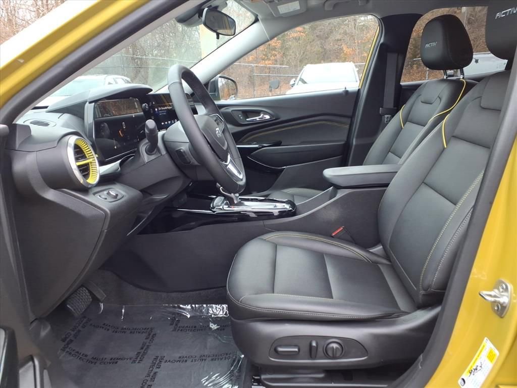 Certified 2024 Chevrolet Trax ACTIV w/ Driver Confidence Package image 11