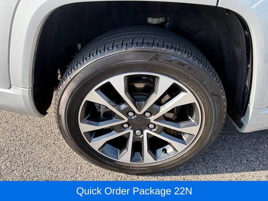 Certified 2021 Jeep Grand Cherokee L Overland w/ Luxury Tech Group IV AWD/4WD image 15