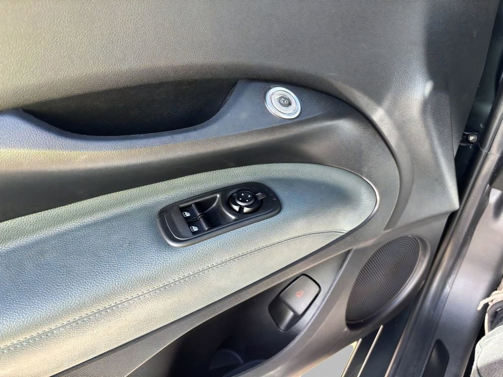 New 2025 FIAT 500 e FWD image 27