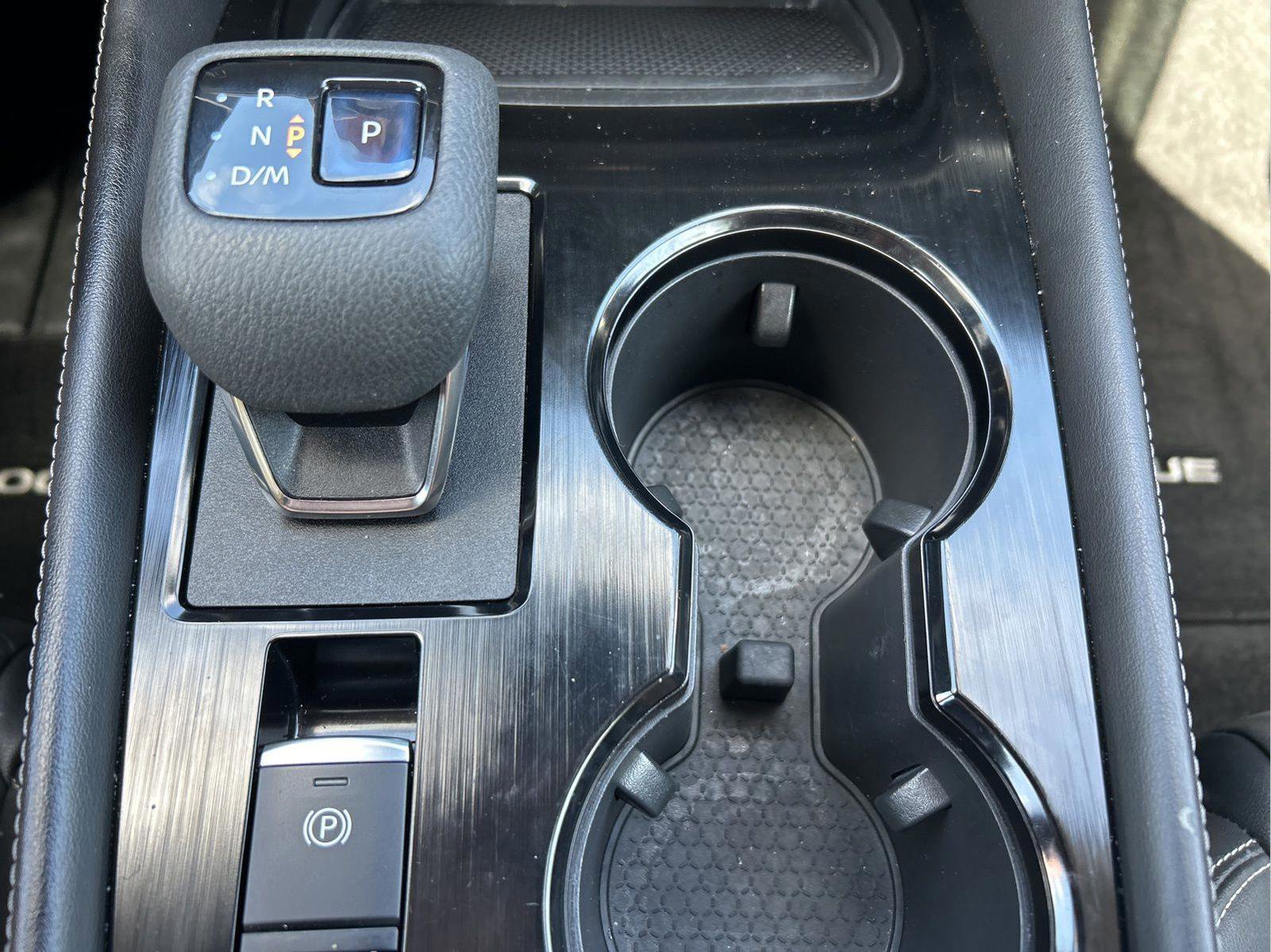 Used 2022 Nissan Rogue SL image 32