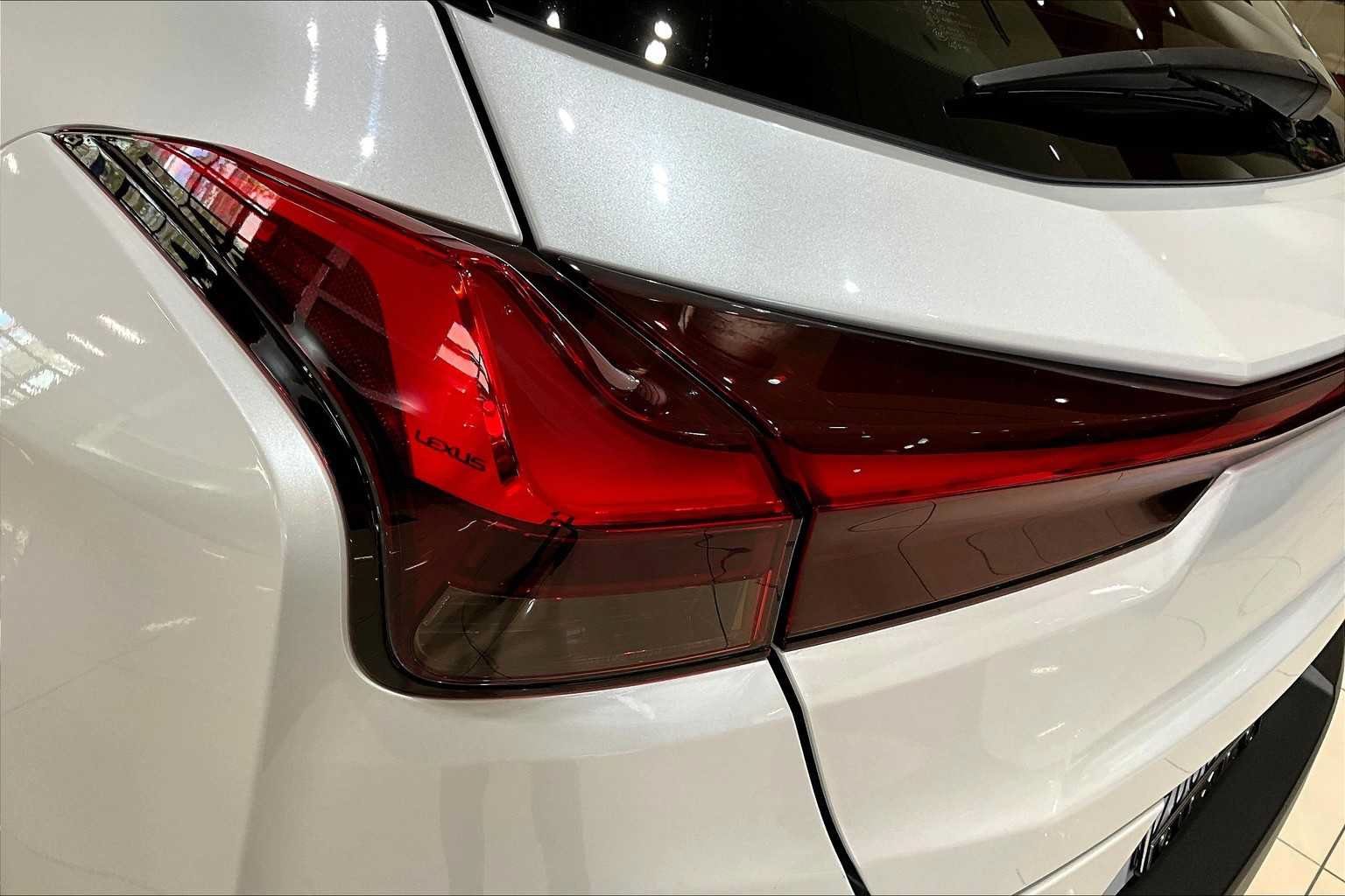 Used 2022 Lexus UX 200 w/ Accessory Package (Z1) FWD image 27