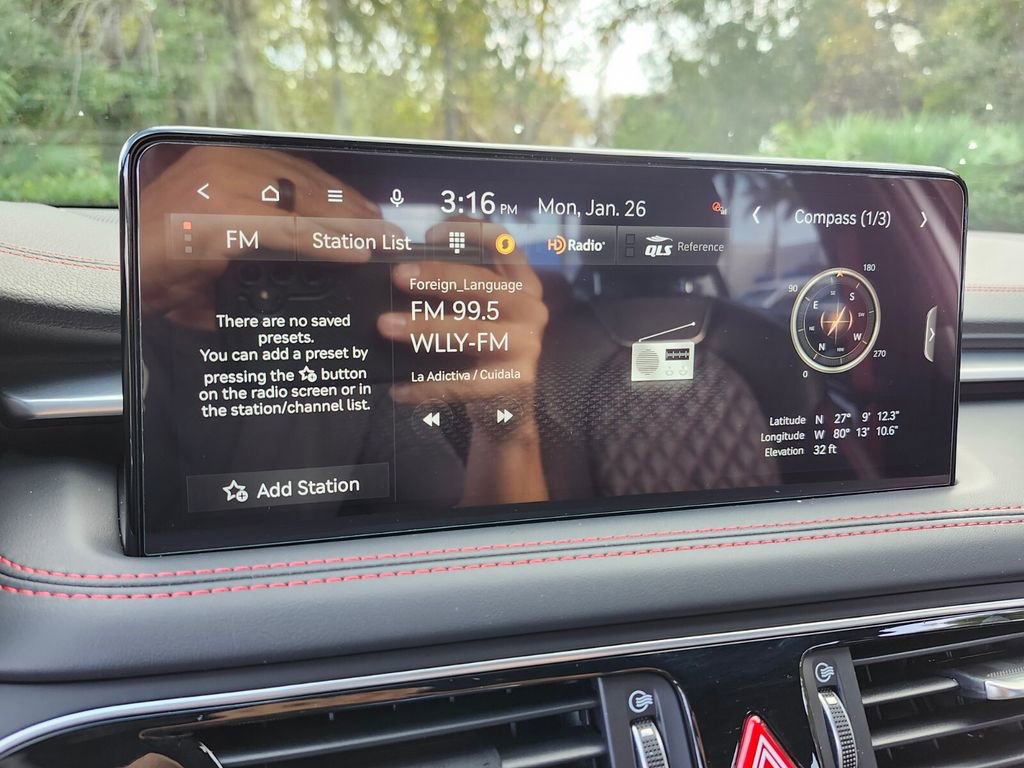 Used 2023 Genesis G70 3.3T w/ Sport Prestige Package image 28