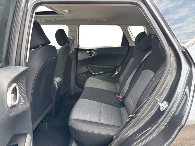 Used 2021 Kia Soul GT-Line FWD image 11