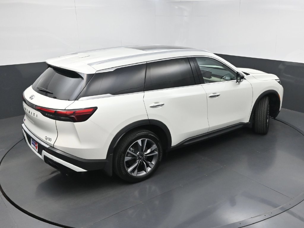 Used 2023 INFINITI QX60 Luxe w/ Performance Audio Package FWD image 39