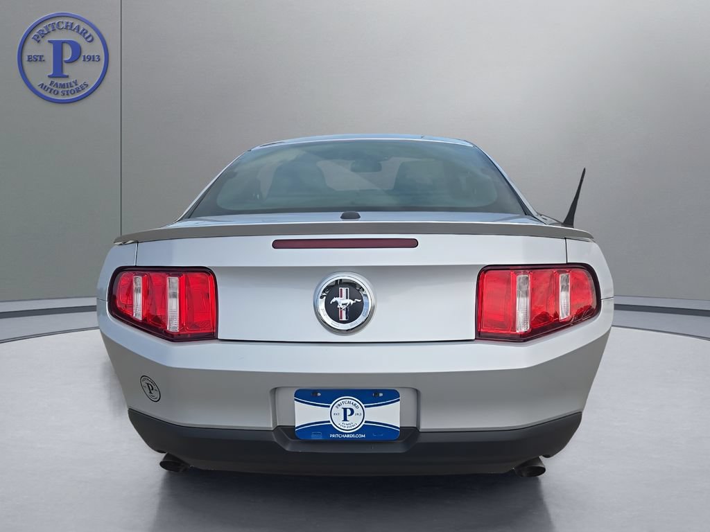 Used 2012 Ford Mustang Premium RWD image 6