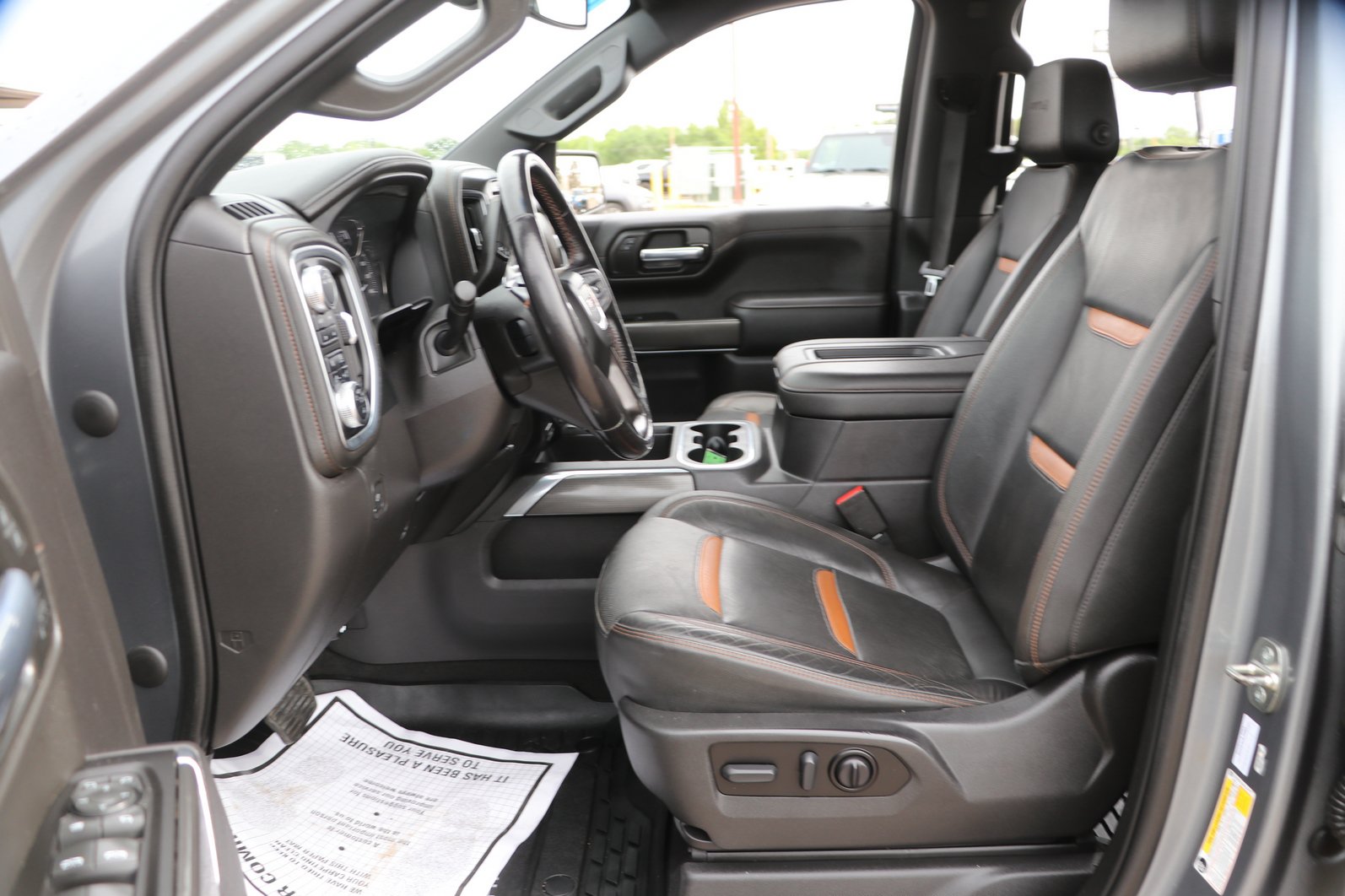 Used 2022 GMC Sierra 1500 AT4 AWD/4WD image 13