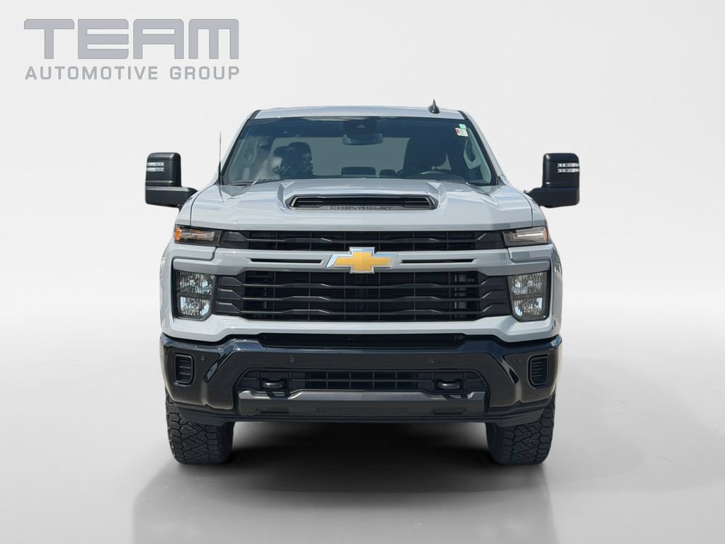 Used 2025 Chevrolet Silverado 2500 Custom w/ Custom Value Package AWD/4WD image 2