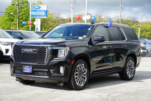 Used 2023 GMC Yukon Denali Ultimate AWD/4WD image 3