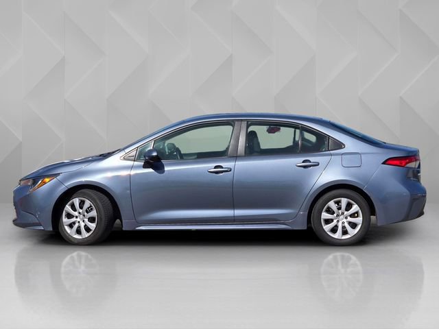 Used 2024 Toyota Corolla LE image 3