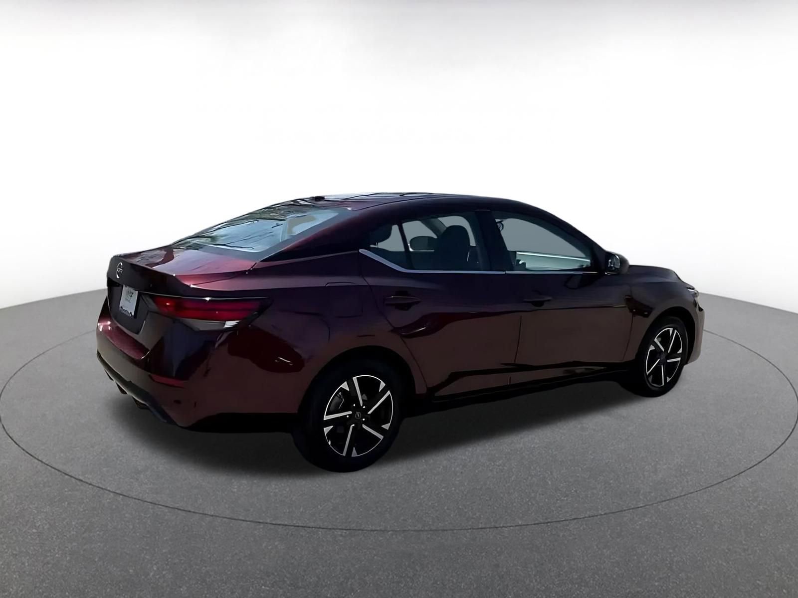 Used 2025 Nissan Sentra SV image 14