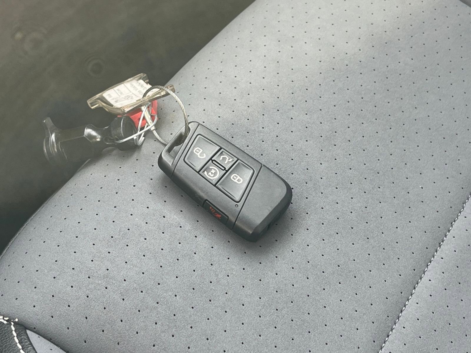 Used 2025 Volkswagen Jetta SE image 22