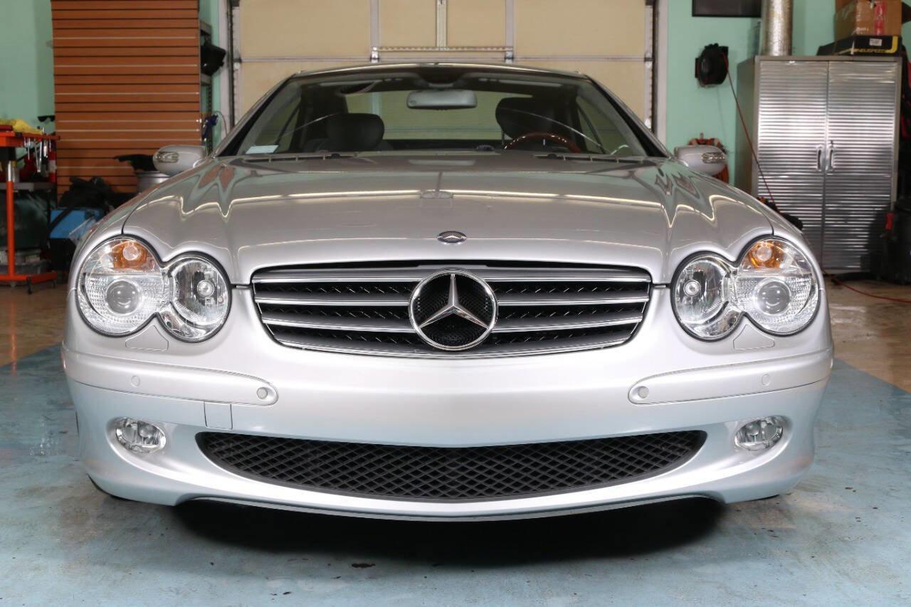 Used 2005 Mercedes-Benz SL 600 image 3