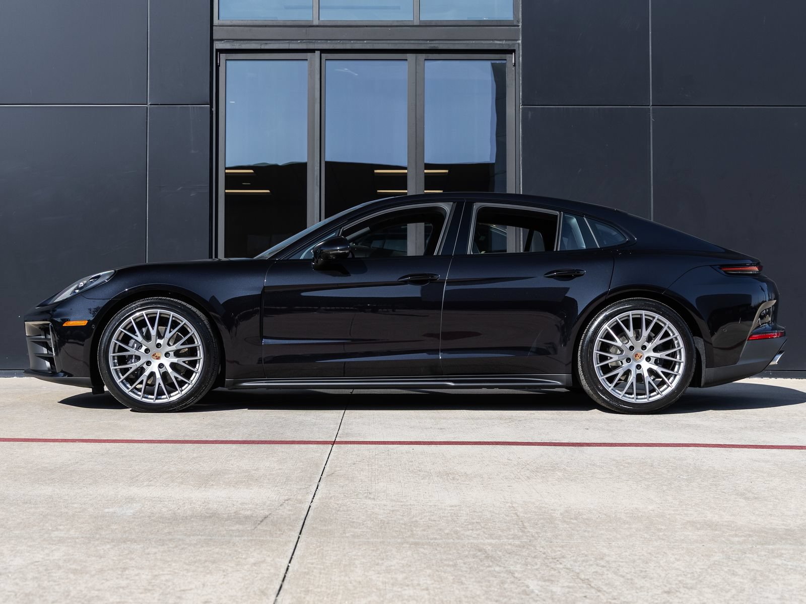 Certified 2026 Porsche Panamera 4 AWD/4WD image 2