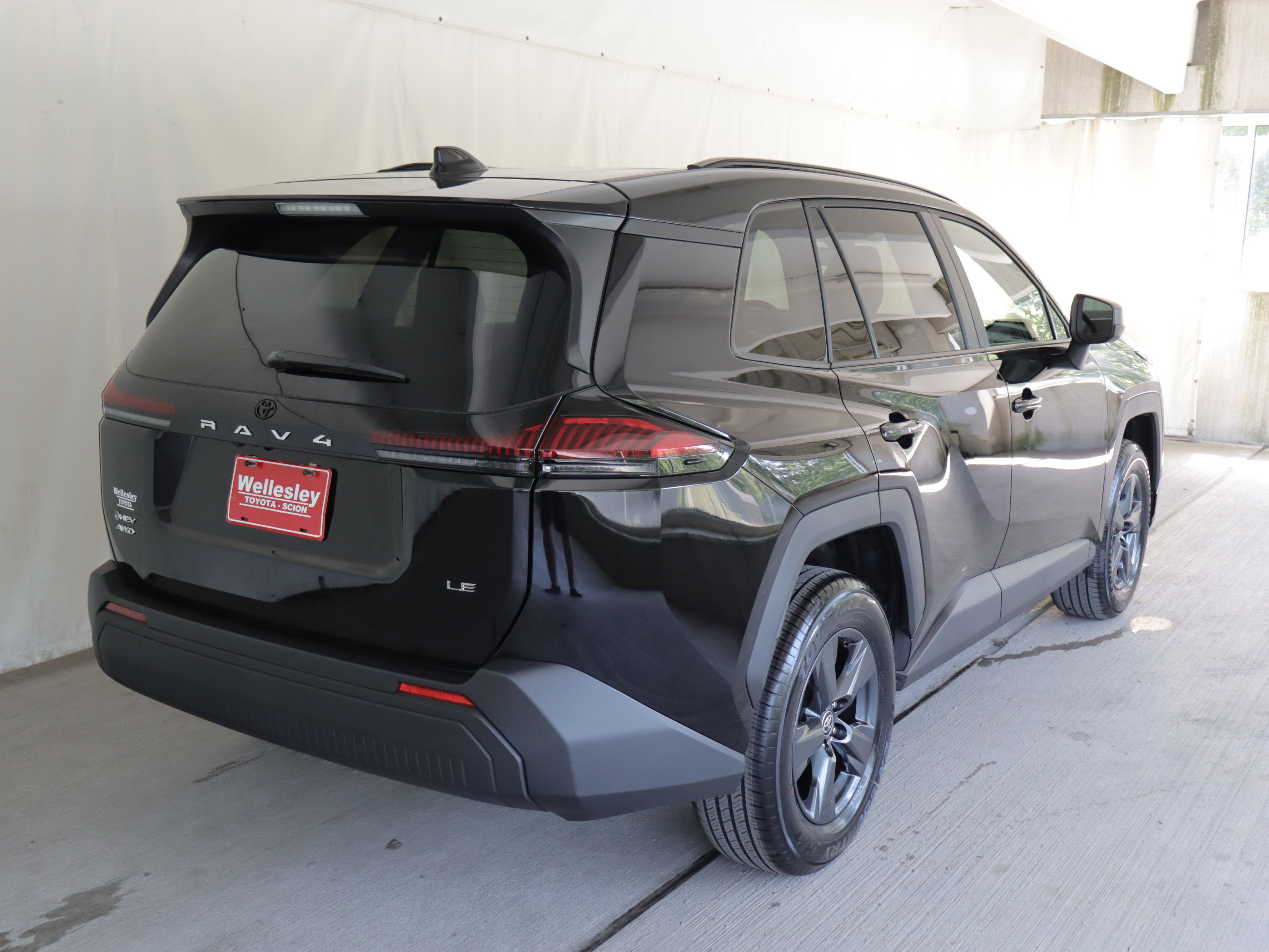 Used 2026 Toyota RAV4 LE AWD/4WD image 6