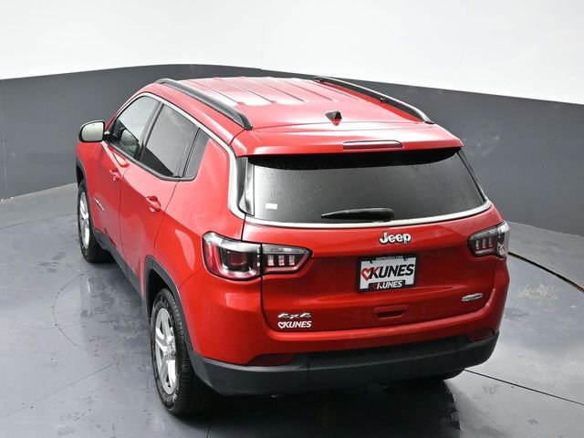 Used 2024 Jeep Compass Latitude image 46