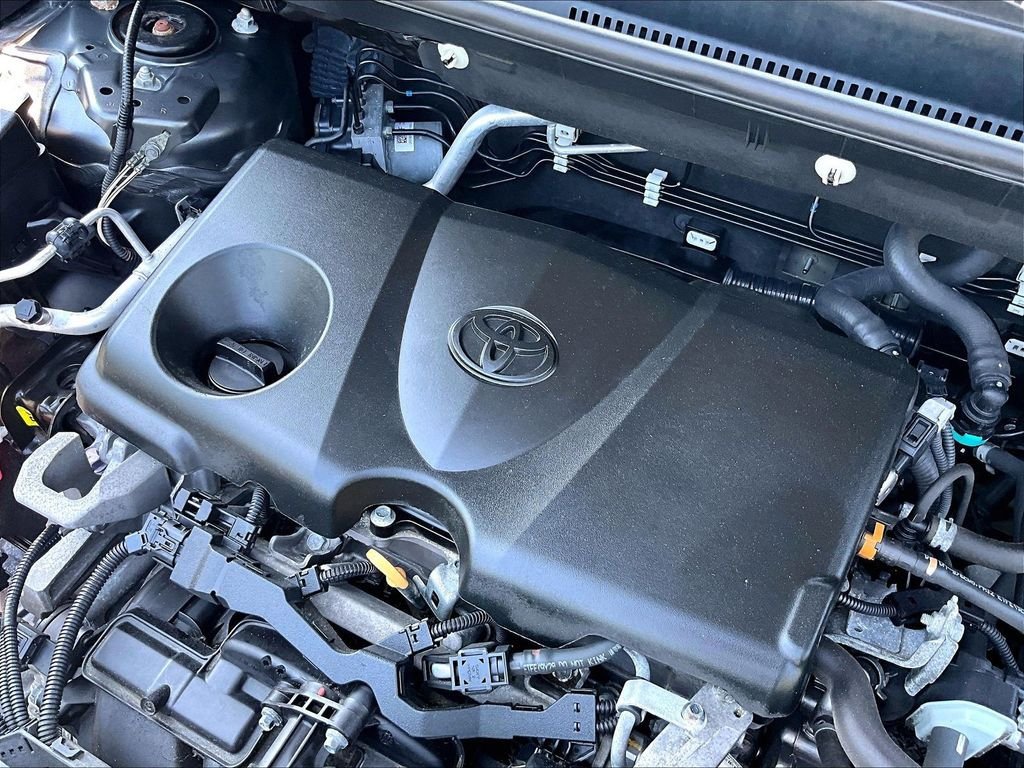 Certified 2020 Toyota RAV4 XLE w/ Convenience Package AWD/4WD image 34