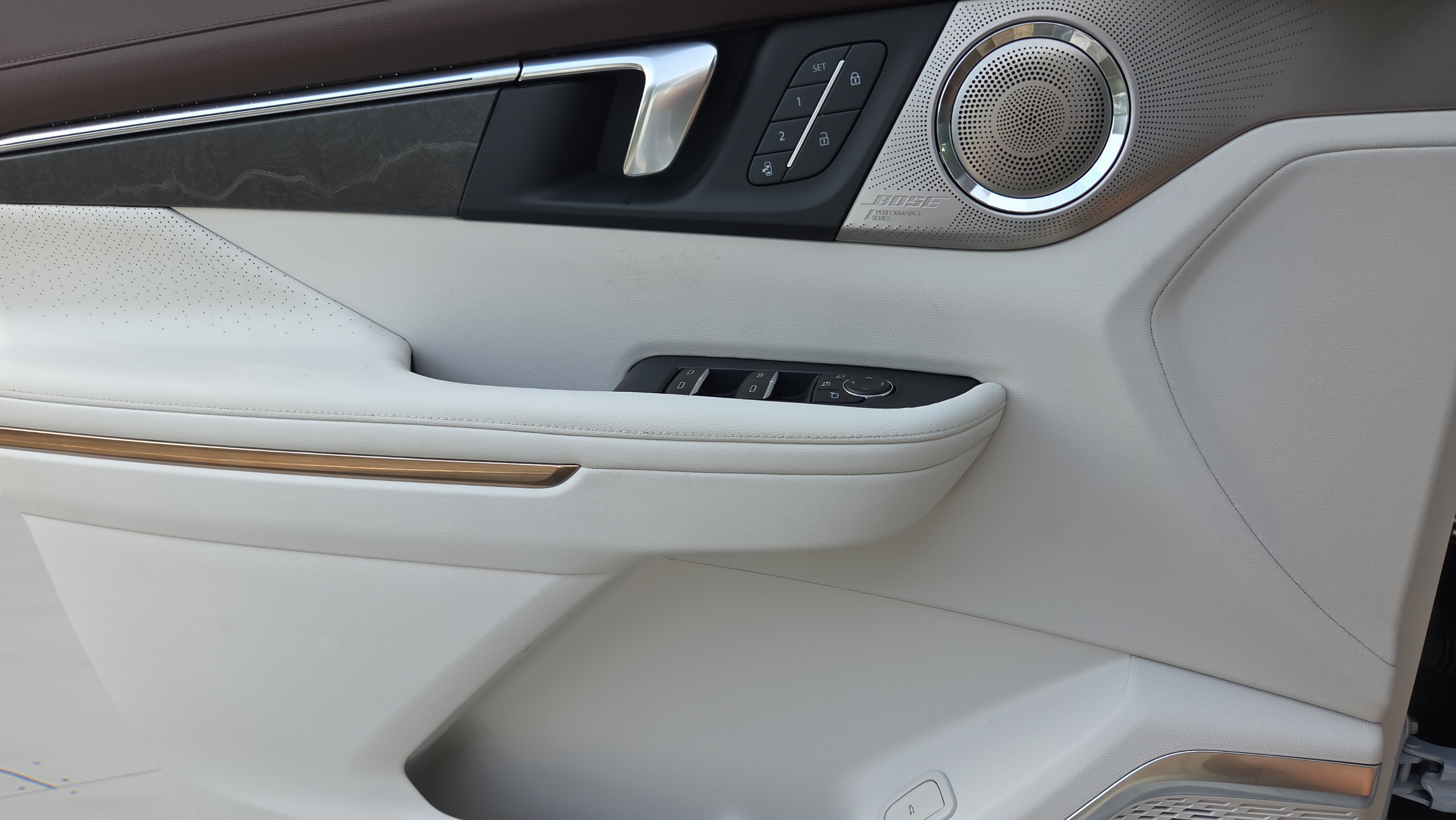 New 2026 Buick Enclave Avenir w/ Super Cruise Package FWD image 26