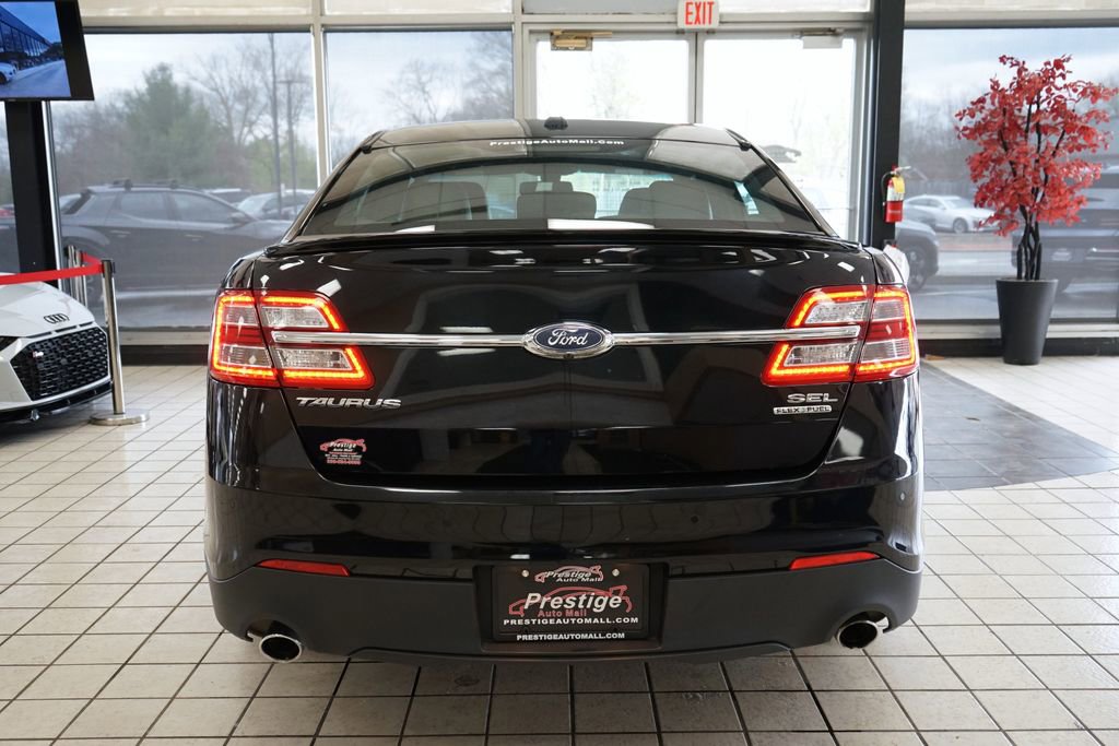 Used 2016 Ford Taurus SEL w/ Equipment Group 201A image 15