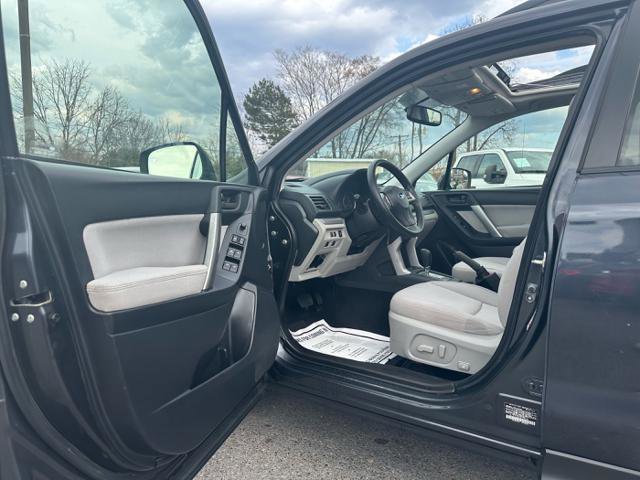 Used 2015 Subaru Forester 2.5i Premium w/ All-Weather Package image 11
