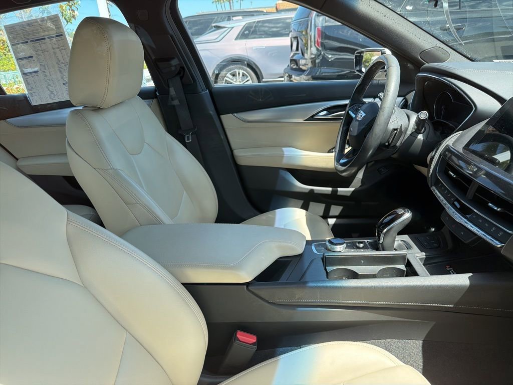 Used 2023 Cadillac CT5 Luxury w/ Sun And Sound Package RWD image 8