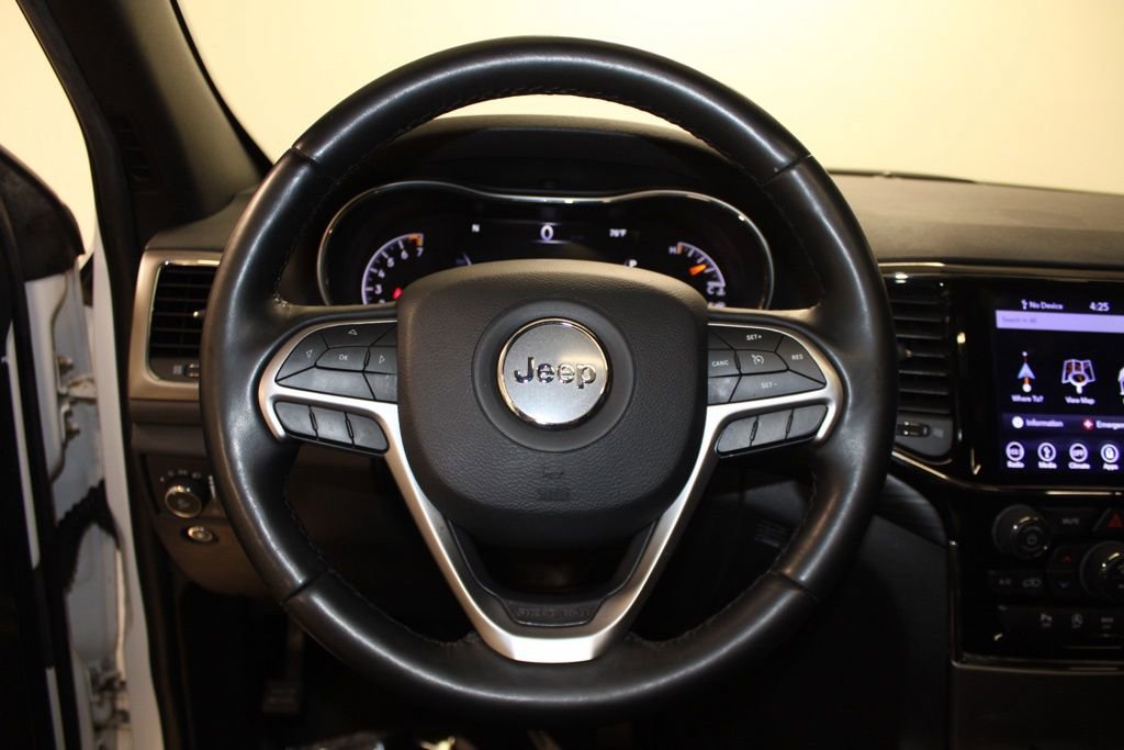 Used 2019 Jeep Grand Cherokee Altitude AWD/4WD image 21