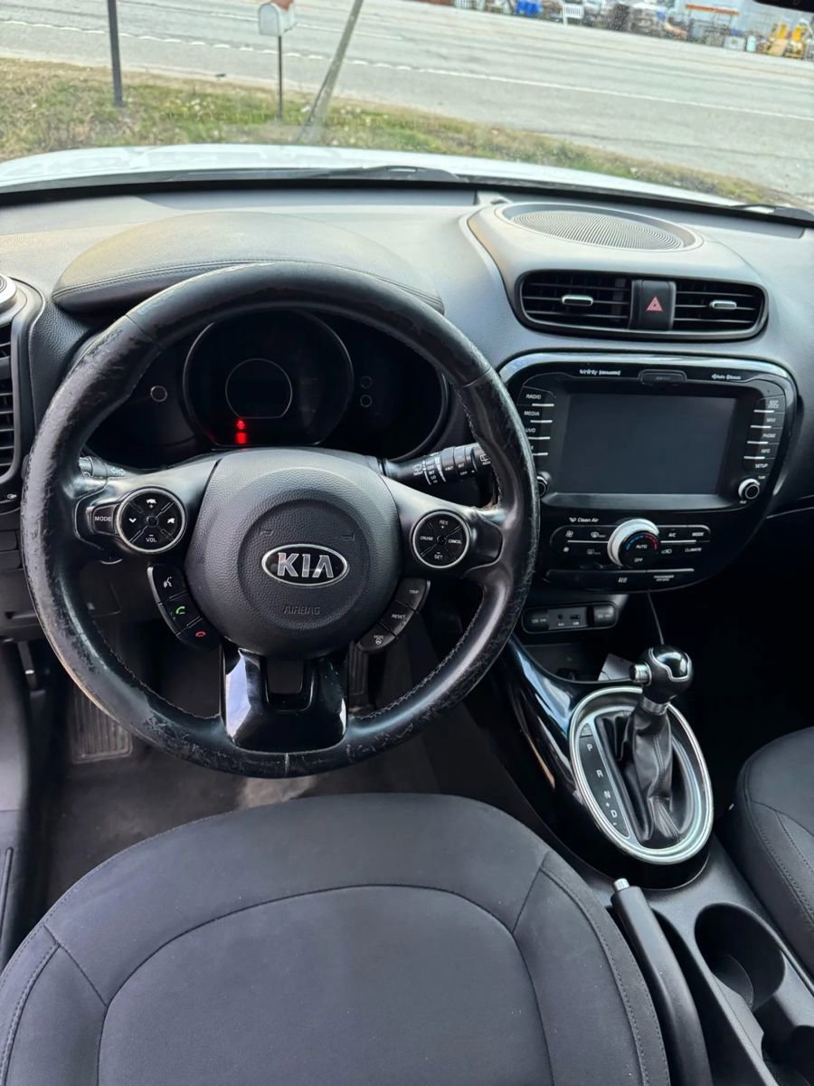 Used 2015 Kia Soul ! w/ Sun & Sound Package image 20