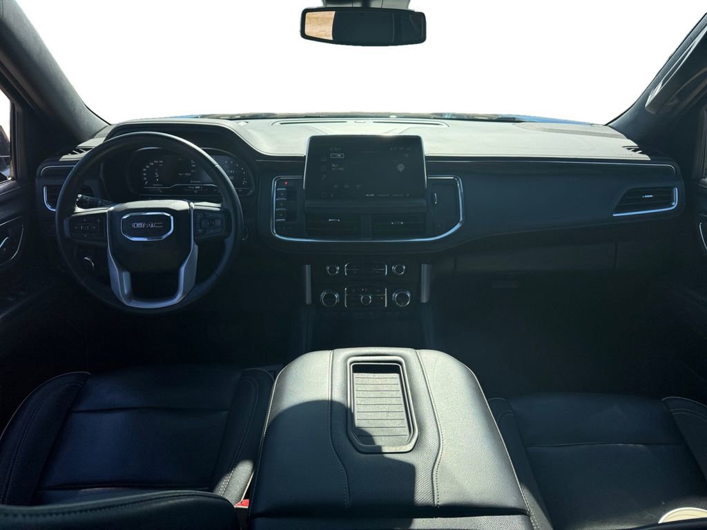 Used 2023 GMC Yukon SLT image 12