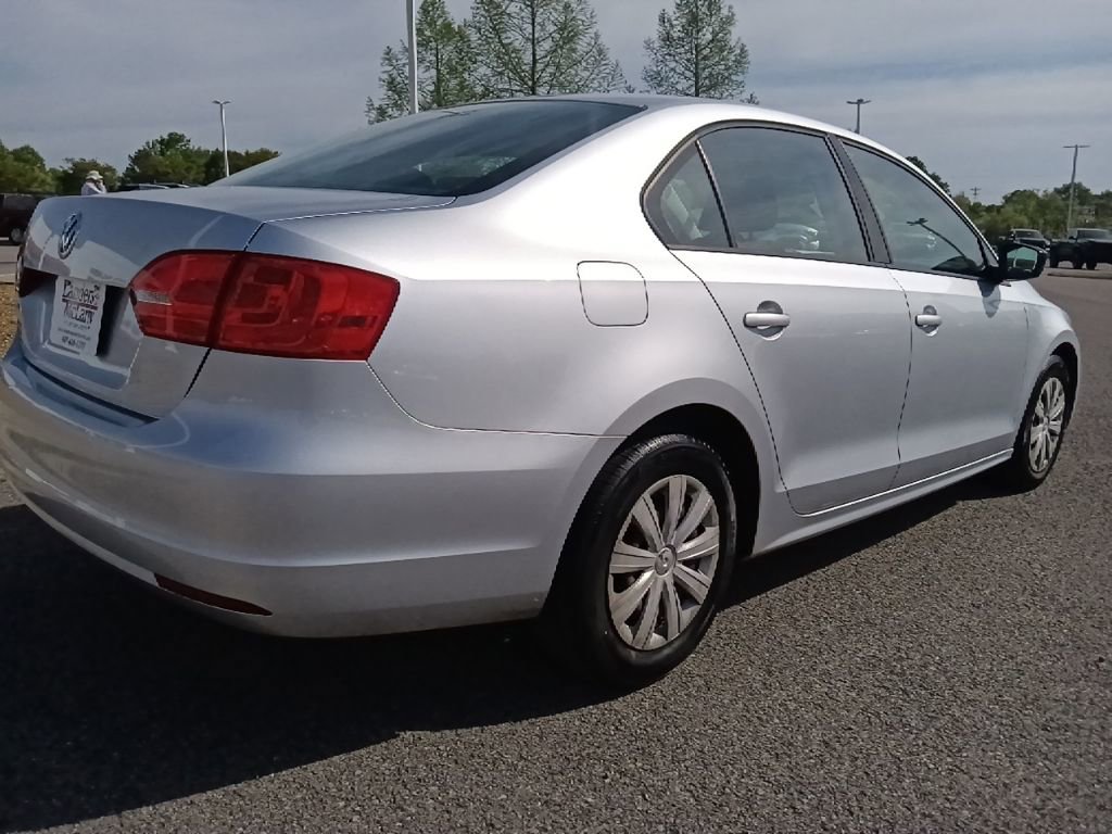 Used 2013 Volkswagen Jetta S FWD image 3