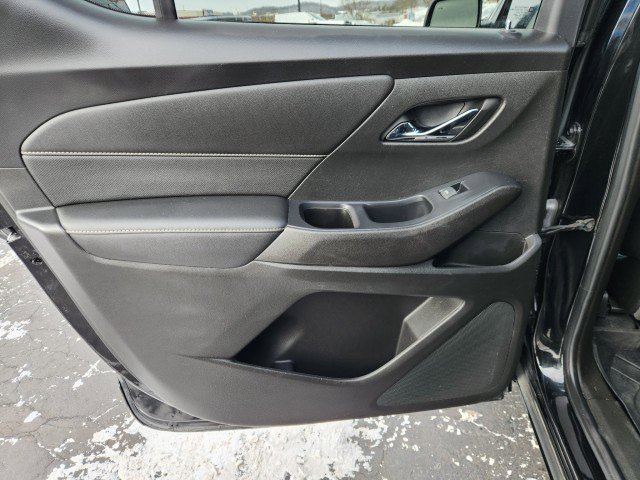 Used 2022 Chevrolet Traverse Premier w/ Redline Edition image 25