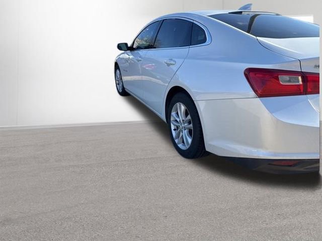 Used 2017 Chevrolet Malibu LT image 5