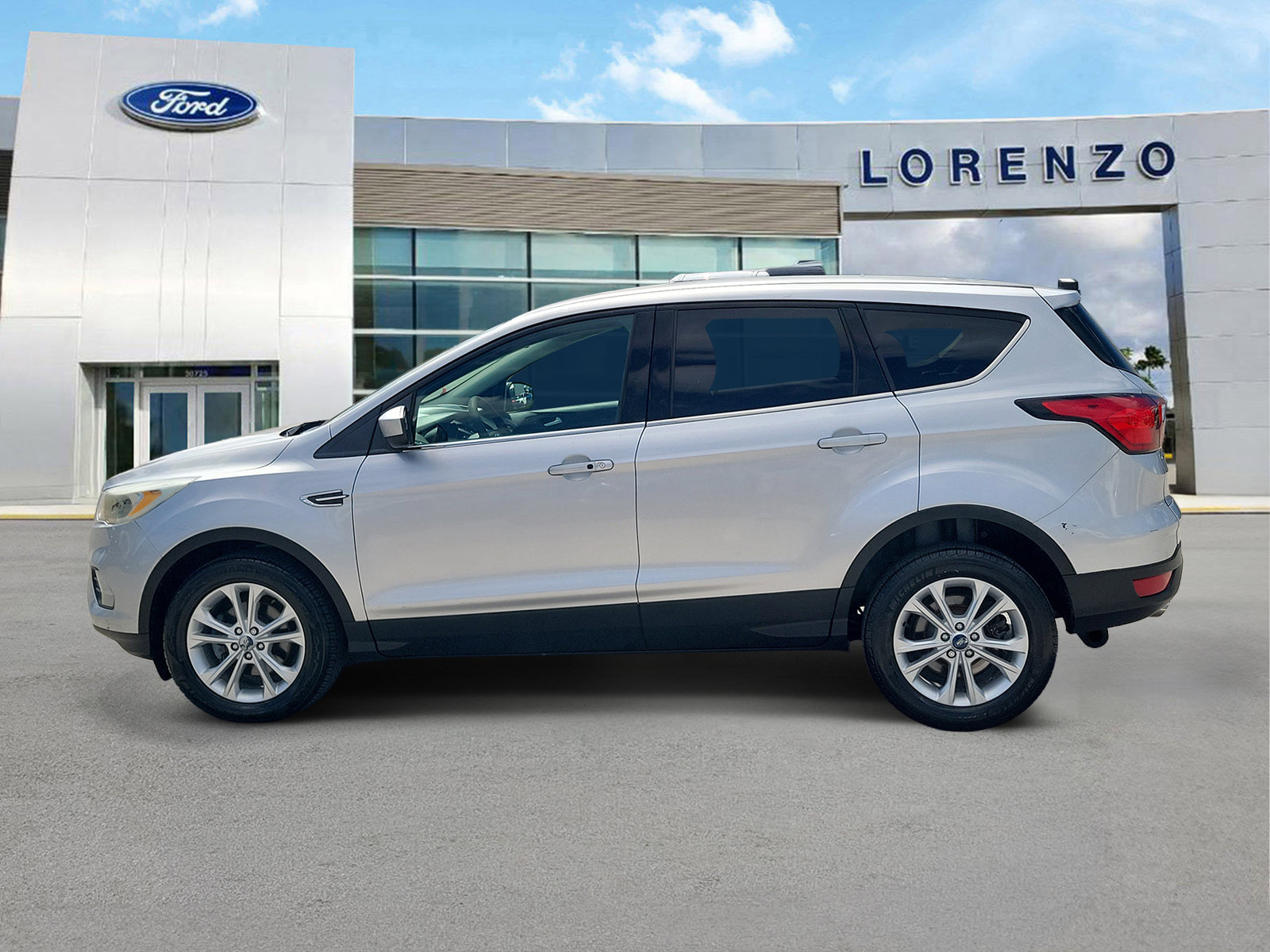 Used 2019 Ford Escape SE FWD image 8