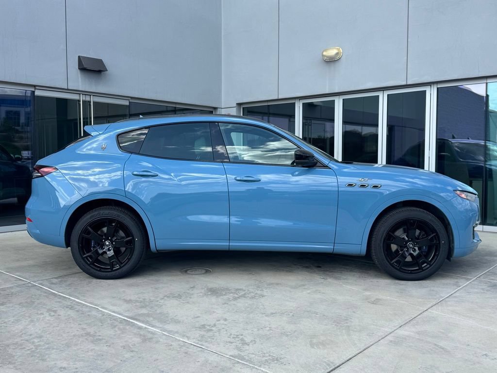Certified 2022 Maserati Levante GT AWD/4WD image 9