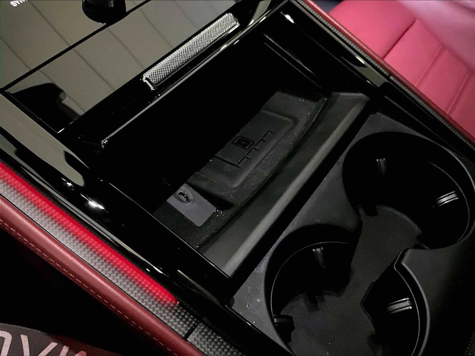 Used 2025 Porsche Panamera GTS image 29